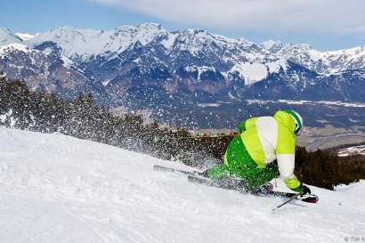 skifahren5_glungezer_tourismusverbandhallwattens.jpg